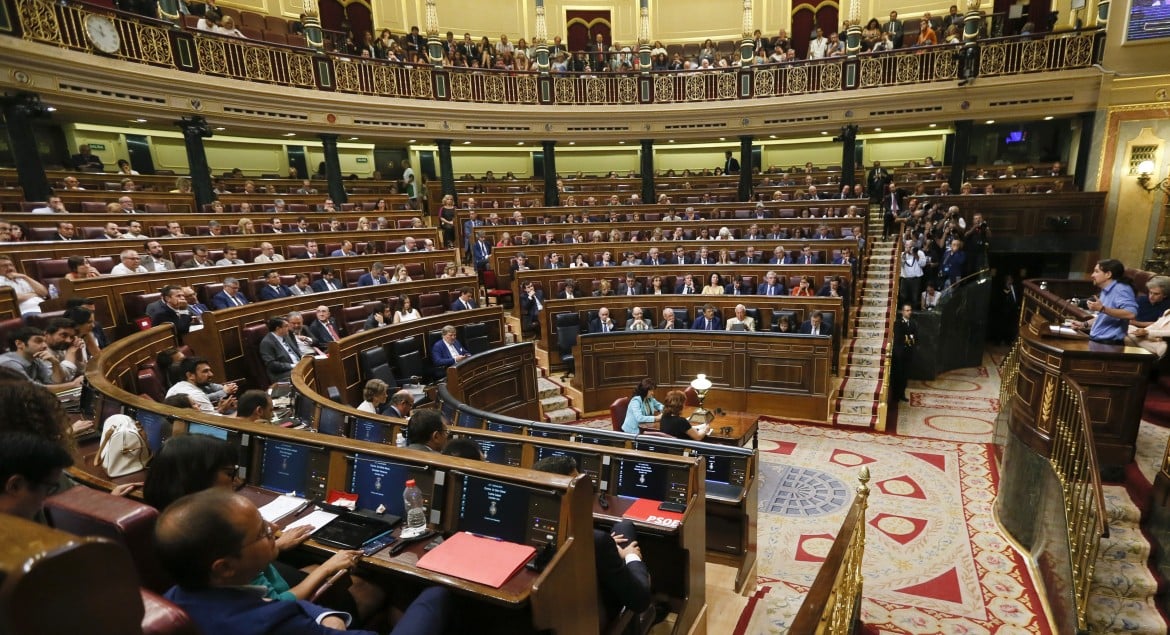 La grana dei «prigionieri politici» irrompe nel nuovo parlamento spagnolo