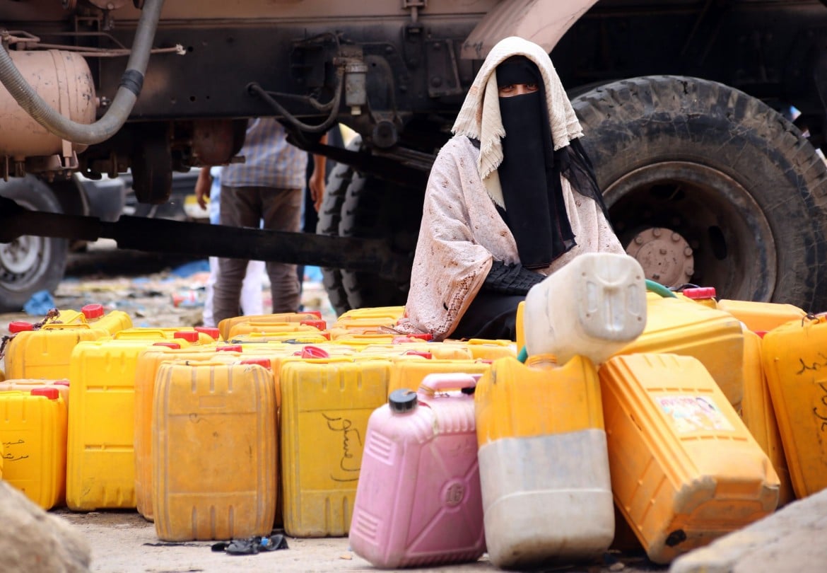 Prove di pace sui conflitti per l’acqua in Yemen, il ruolo decisivo delle donne