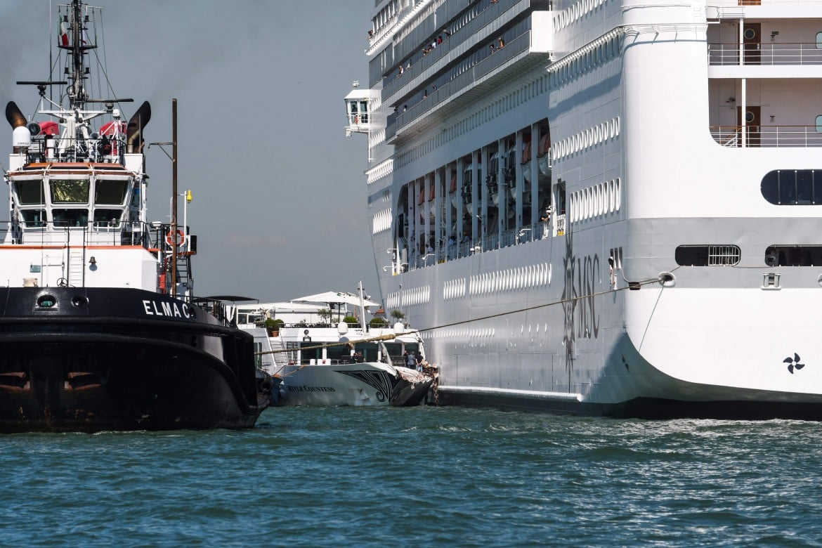 Pericolo Grandi navi, Venezia non vuole trovare la soluzione