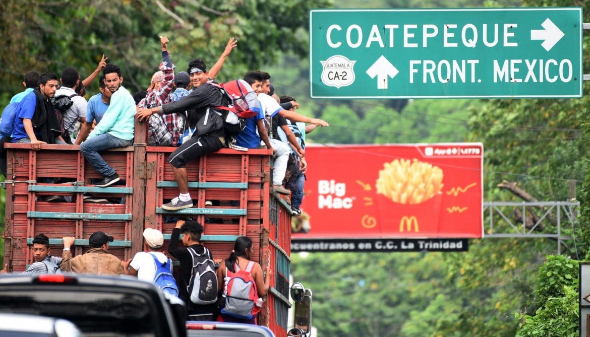 Messico, un muro di 6mila militari al confine con il Guatemala