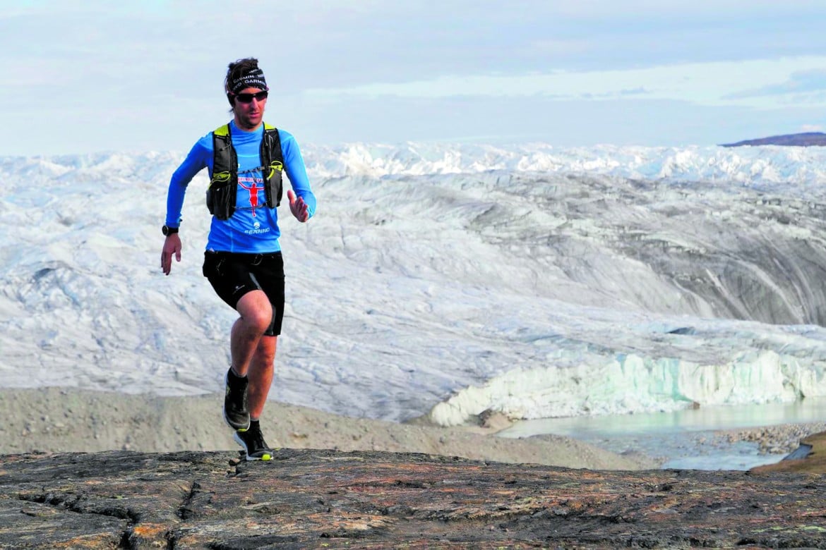 Corsa tra i ghiacci in Groenlandia