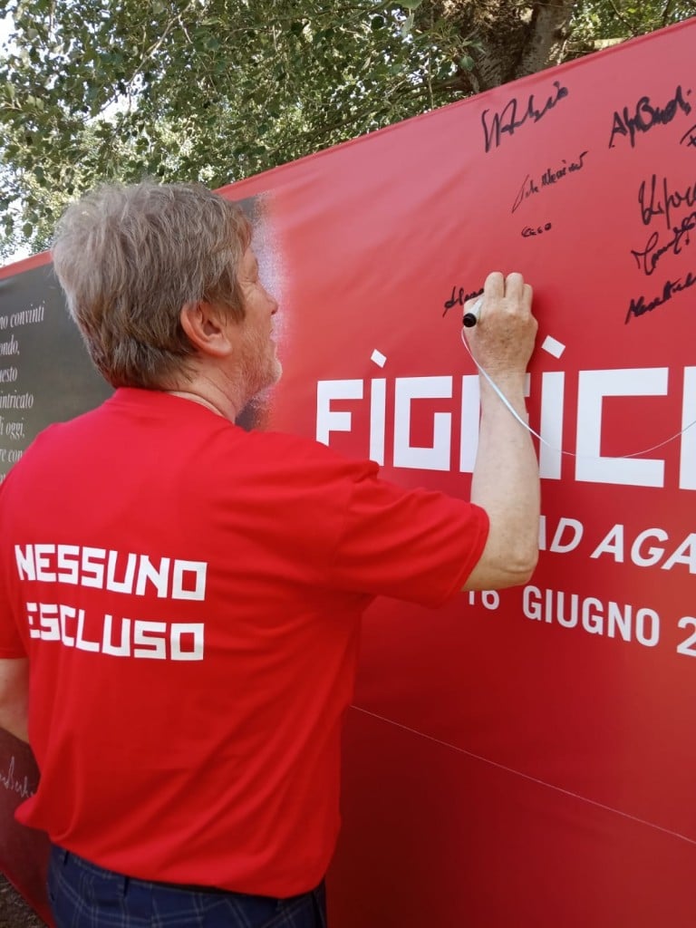 Una cocciuta comunista di Genova, in piazza dal Luglio ’60 al G8