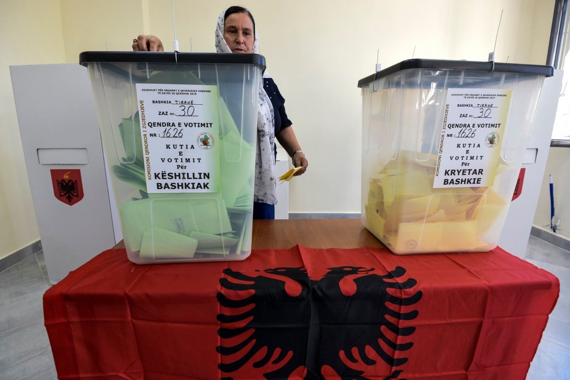 Albania al voto amministrativo col trucco e vince di nuovo Rama