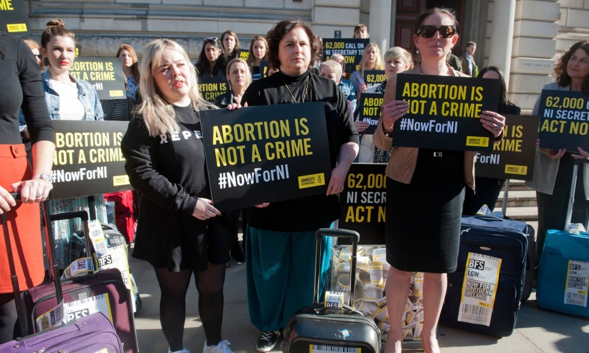 Aborto e matrimoni omosex, un giorno storico per l’Irlanda del Nord