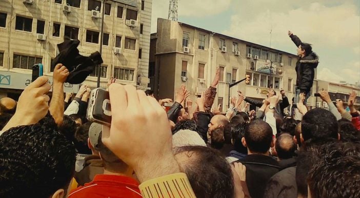 «Durante la rivoluzione», la vita quotidiana nella Siria martoriata