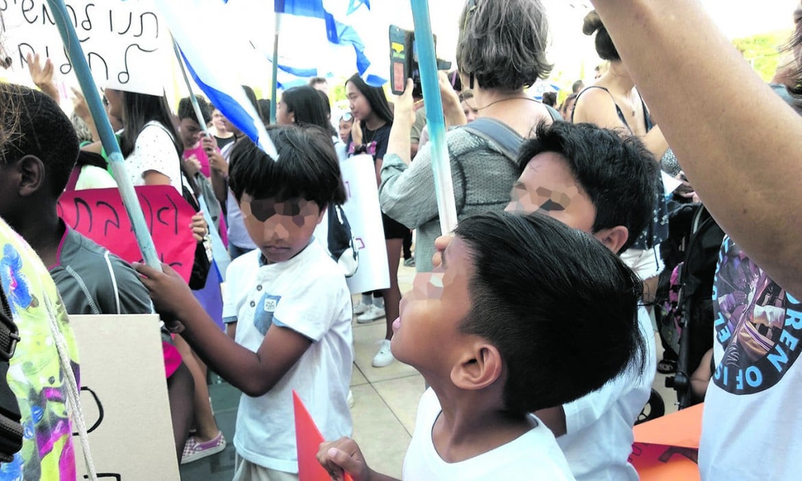 Visto scaduto, famiglie filippine a rischio espulsione da Tel Aviv