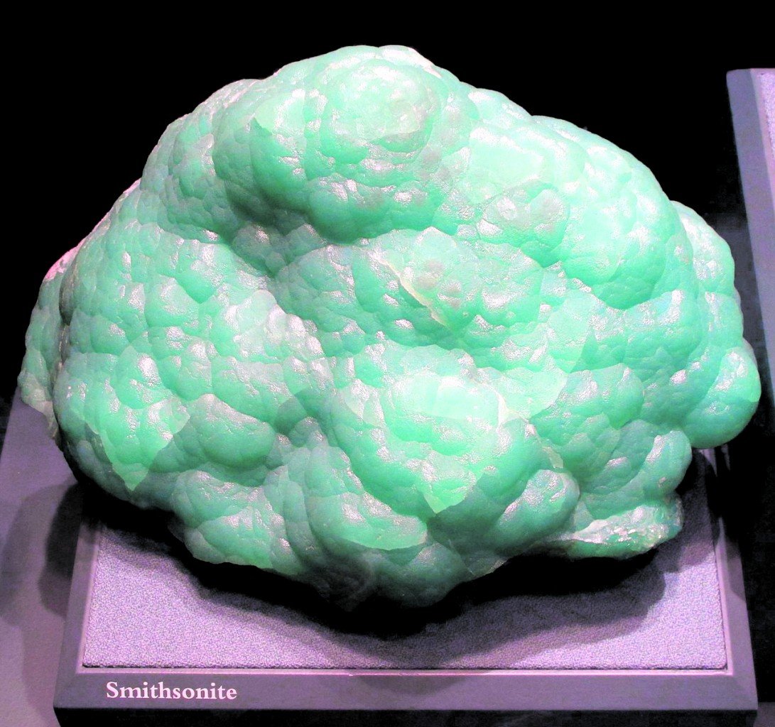 Un esemplare di smithsonite, minerale appartenente al gruppo della calcite, utilizzato per estrarre lo zinco