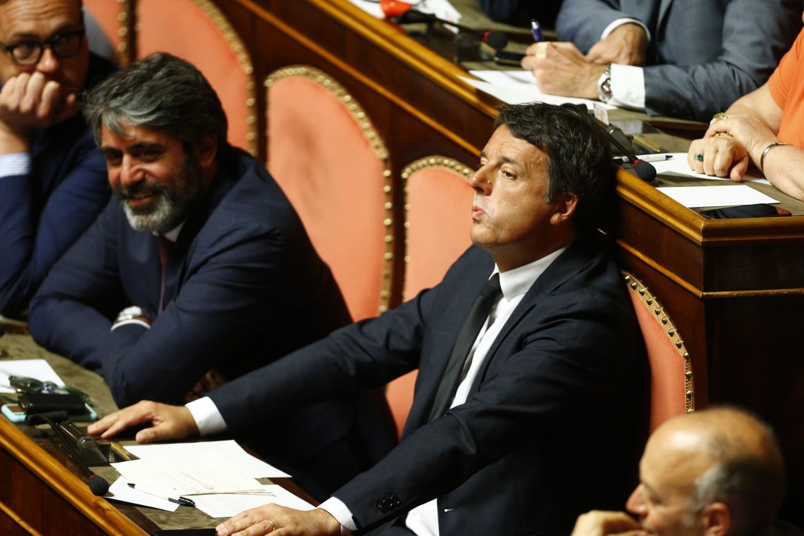 La scissione a tappe di Renzi, ma molti dei suo ora si sfilano
