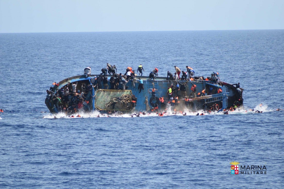 Nuovo naufragio di fronte alla Libia. E Salvini denuncia nuovi sbarchi
