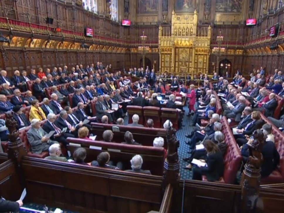 No alla Brexit senza accordo, la camera dei Lord approva la legge