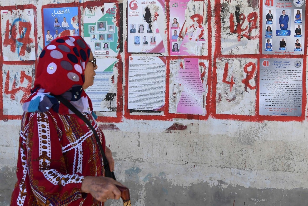Tunisia, sullo sfondo del voto legislativo la sfida tra diversi populismi