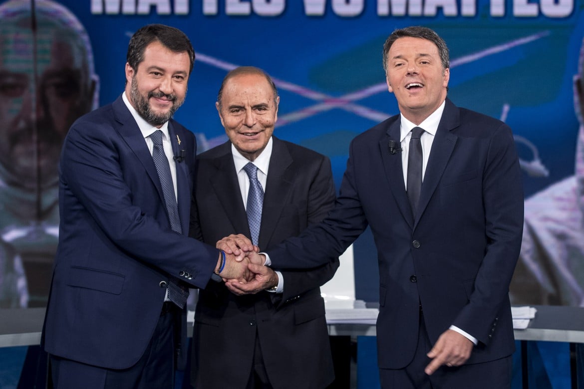 Salvini-Renzi, la politica all’ultima battutaccia