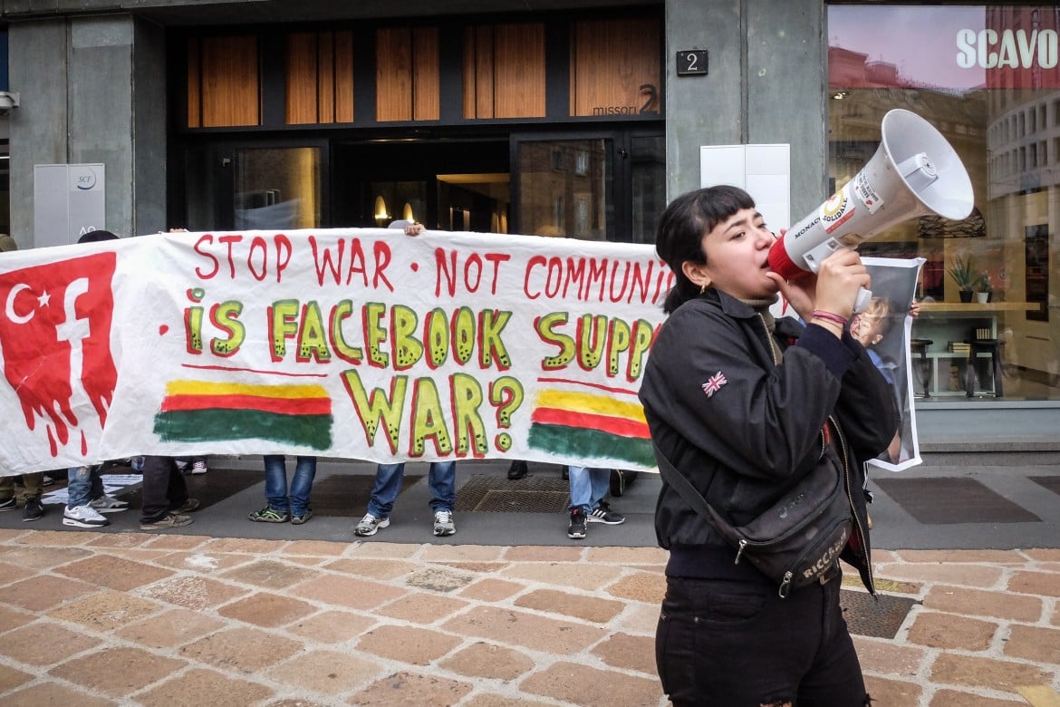 Chi vuole oscurare le pagine Facebook pro-curdi?