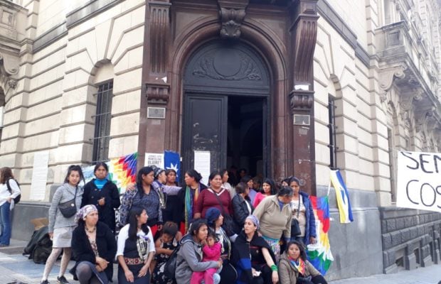 La «ribellione dei fiori» strappa a Buenos Aires più di un impegno