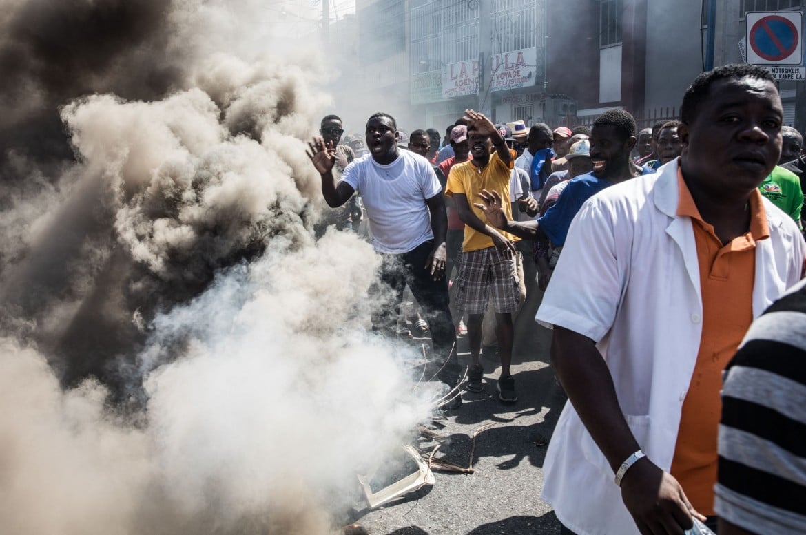 Haiti da otto settimane dietro le barricate: «Moïse vattene»