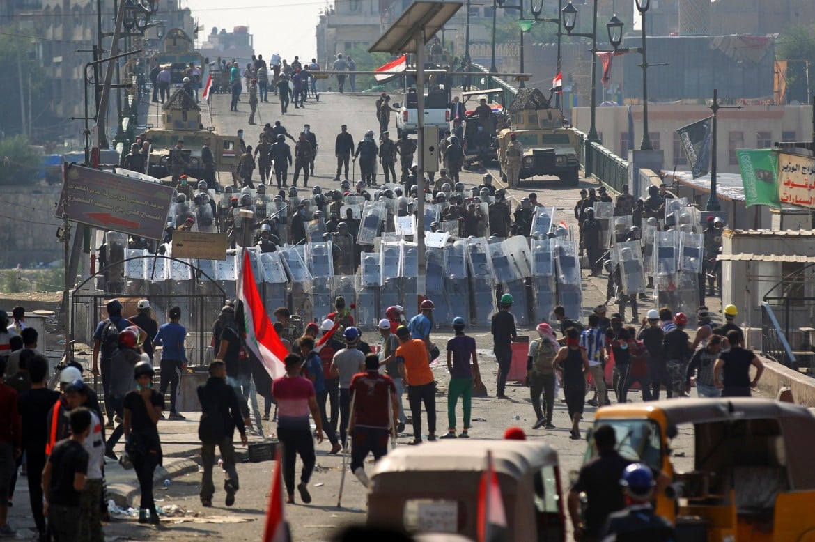 Stragi di manifestanti in Iraq, Hrw: «Lo Stato appalta la repressione»