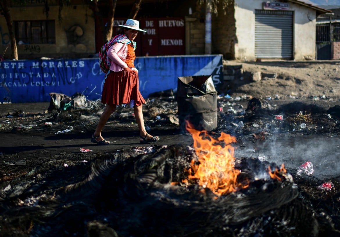 Bolivia tra resistenza e repressione. Evo accusa: «È per il litio»