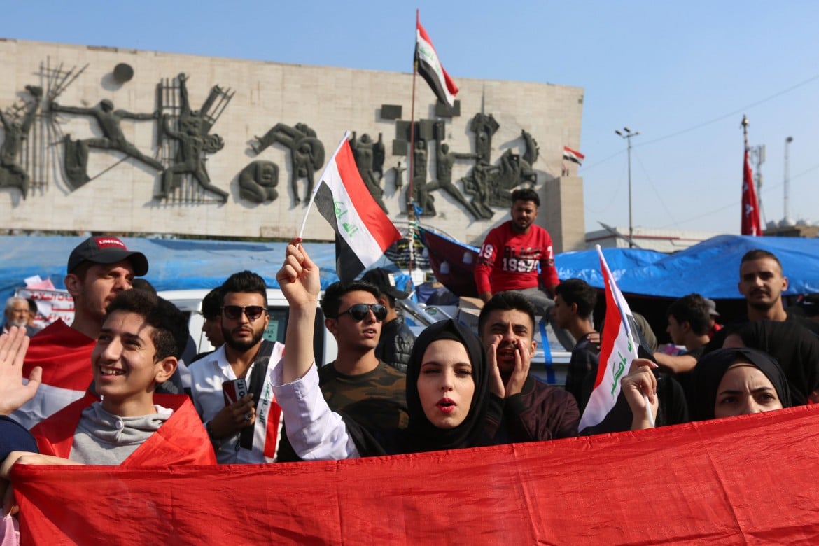 Un nuovo Iraq: librerie, scioperi e pozzi di petrolio occupati