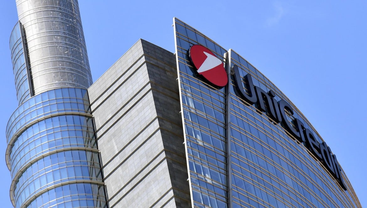 Unicredit vuole 6mila esuberi, i sindacati: «Piano spropositato e irricevibile»
