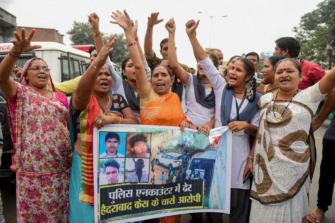 La polizia indiana «giustizia» 4 persone accusate di stupro