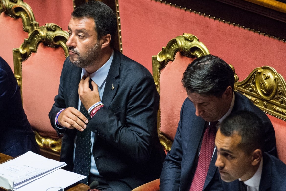 Nave Gregoretti, anche Conte adesso scarica Salvini
