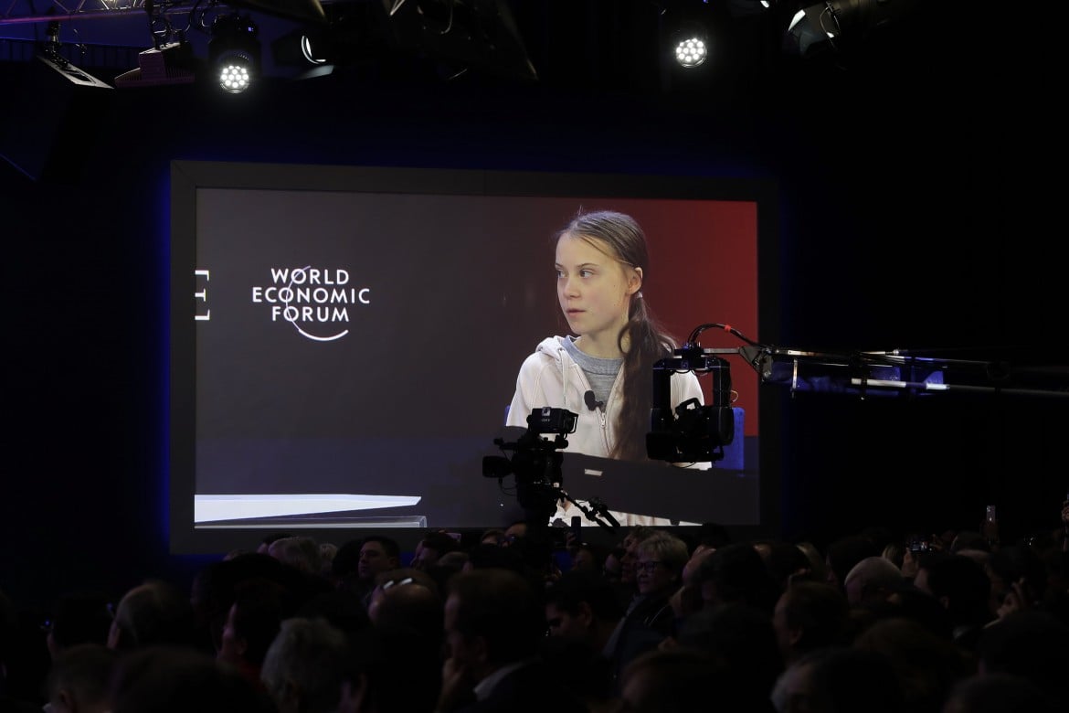 Il gigante e la bambina, a Davos clima di scontro