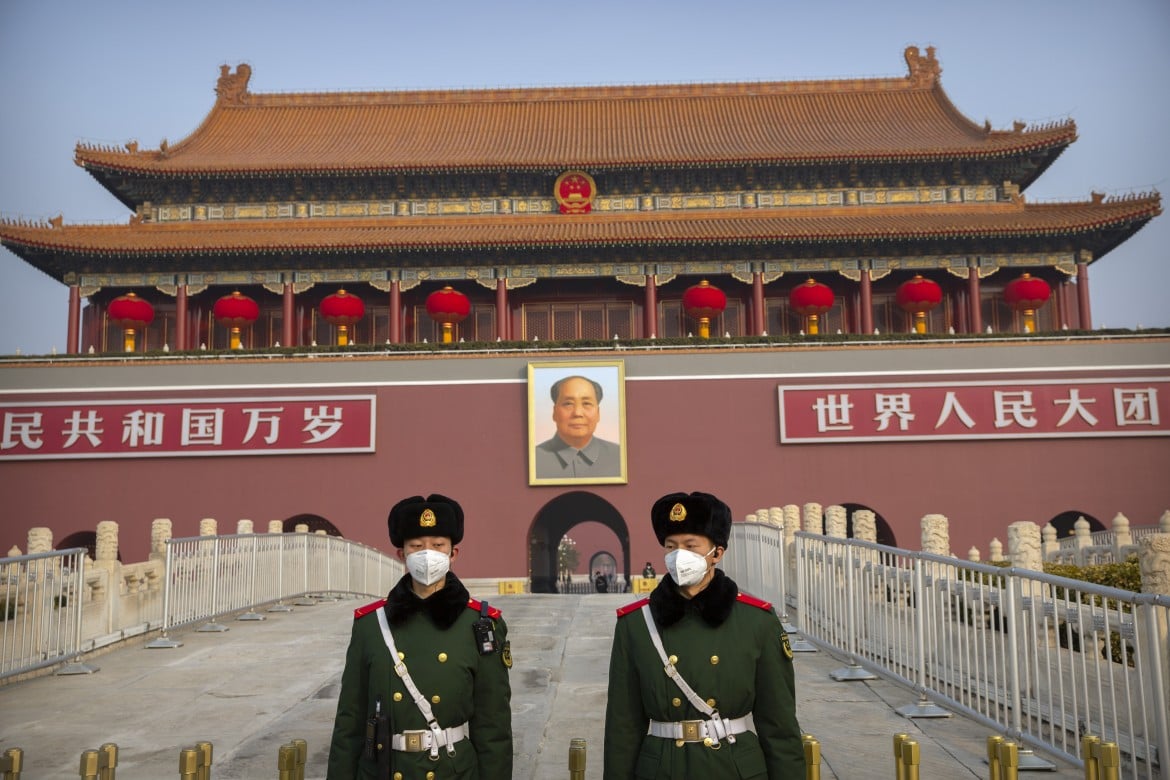 Wuhan in trappola, la Cina invia il premier. L’Oms: «Alto rischio»