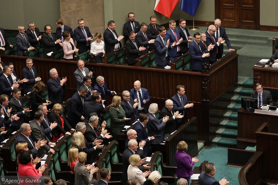 Polonia, approvata la legge contro i giudici