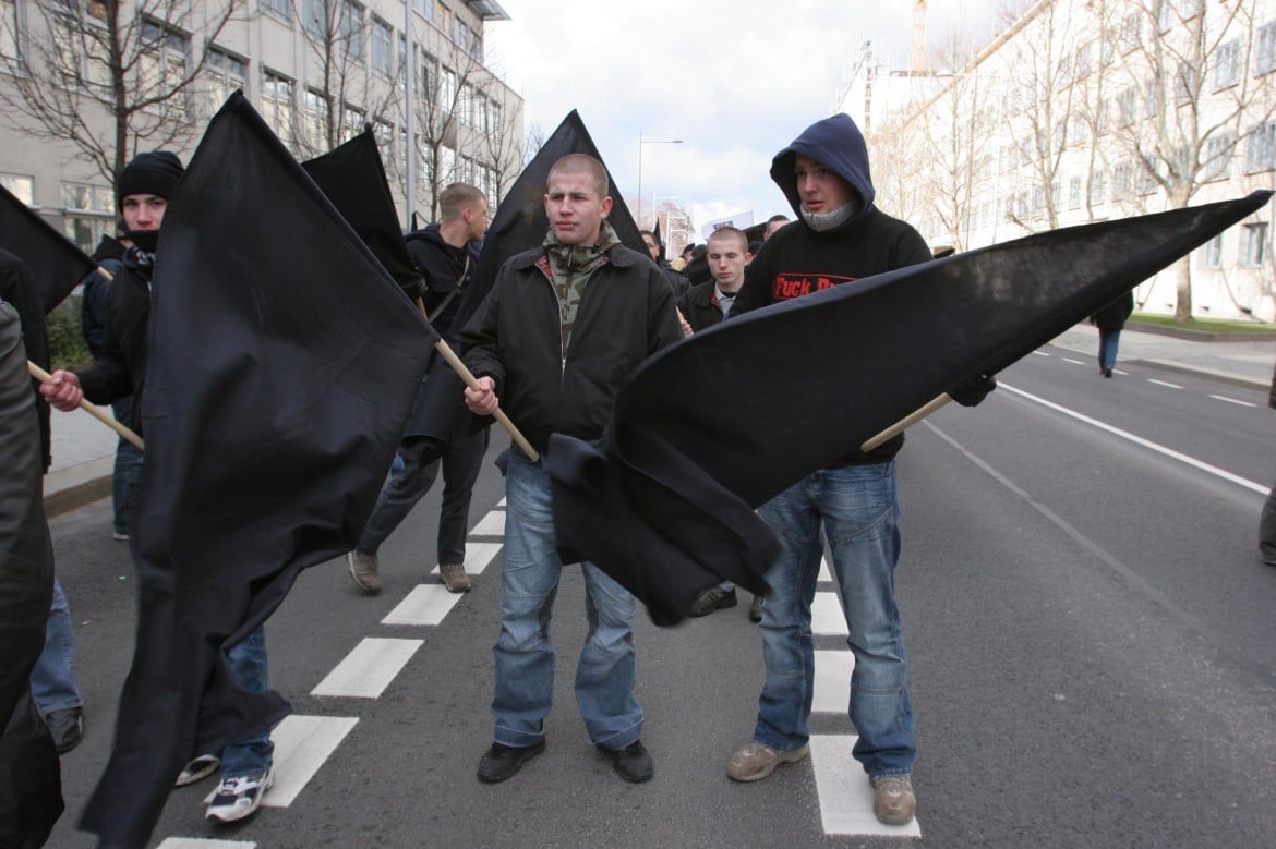 Allarme nero in Germania, escalation contro gli «immigrati»