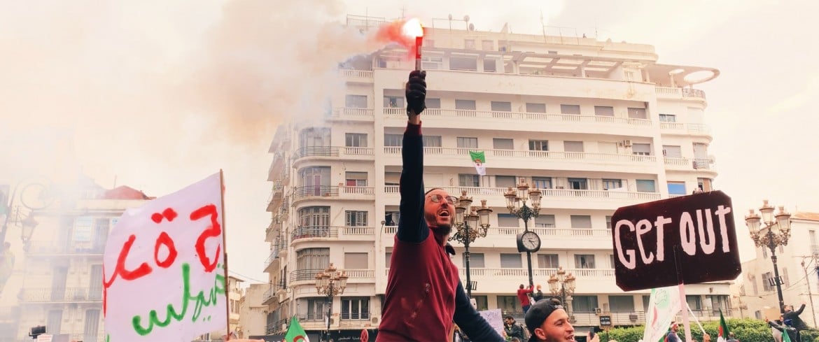 Nell’Algeria interrotta dove cresce la forza  politica dei più giovani