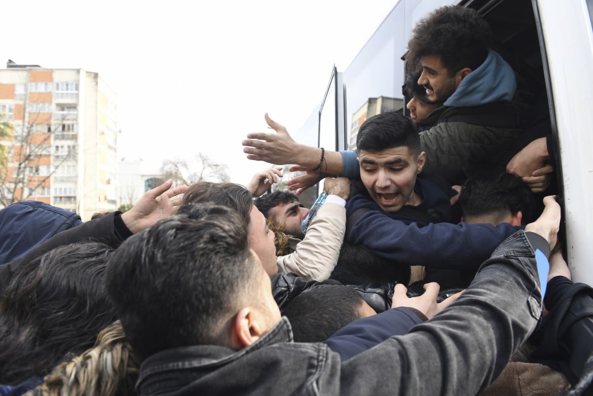 La Turchia libera i migranti E l’Europa comincia a tremare