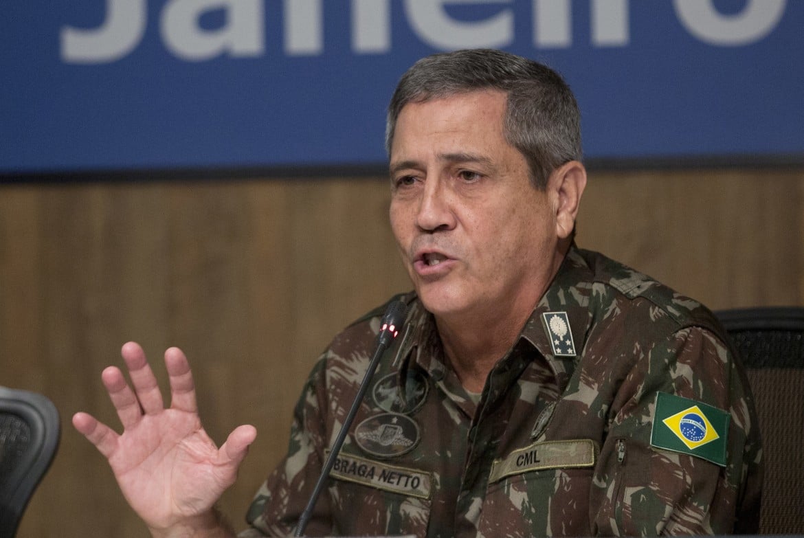 Bolsonaro conclude l’occupazione militare del Planalto