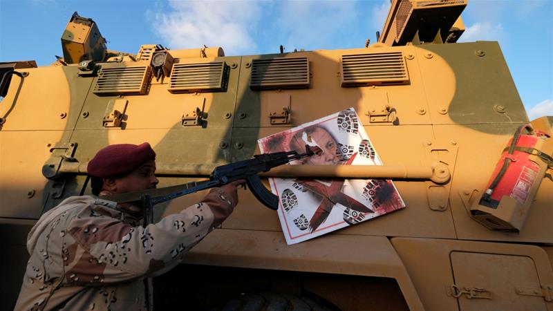A Ginevra Sarraj e Haftar discutono di tregua, in Libia si sparano