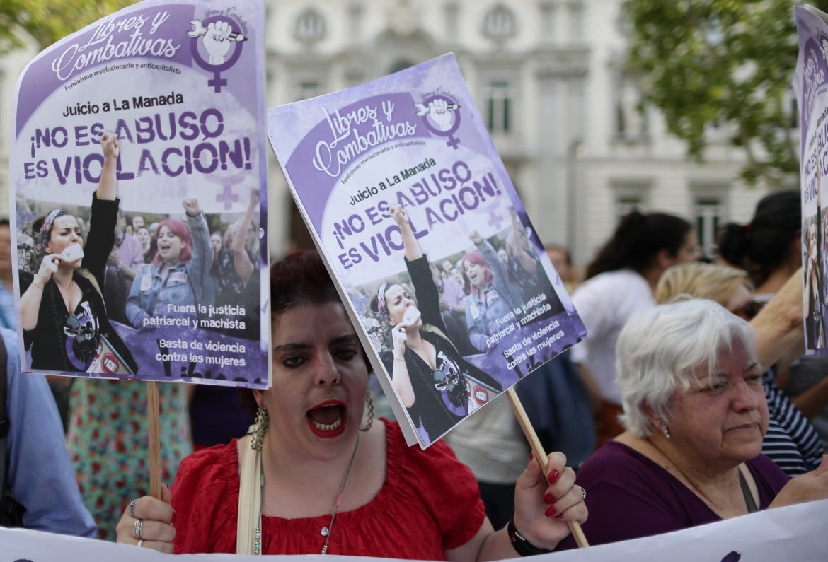 Aggressione sessuale, il governo spagnolo dà luce verde alla legge «solo sì è sì»