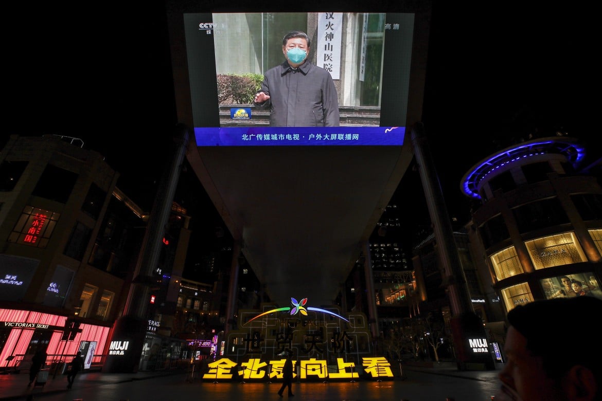 Xi Jinping visita Wuhan: «L’epidemia è contenuta»