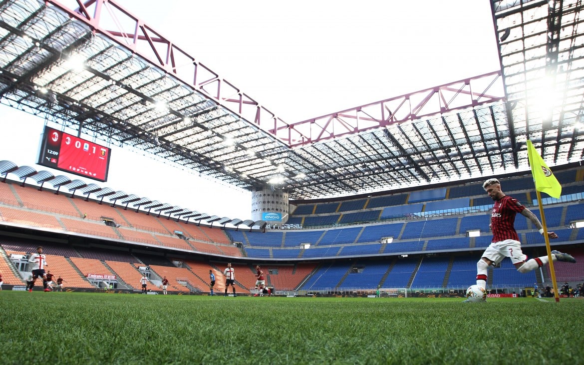 Milan Genoa stadio vuoto