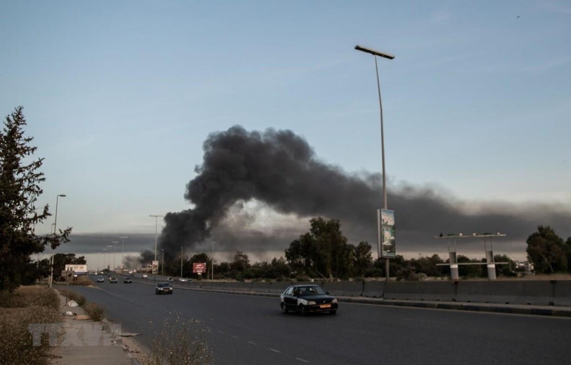 Ambasciatore italiano a Tripoli sfiorato dai razzi di Haftar