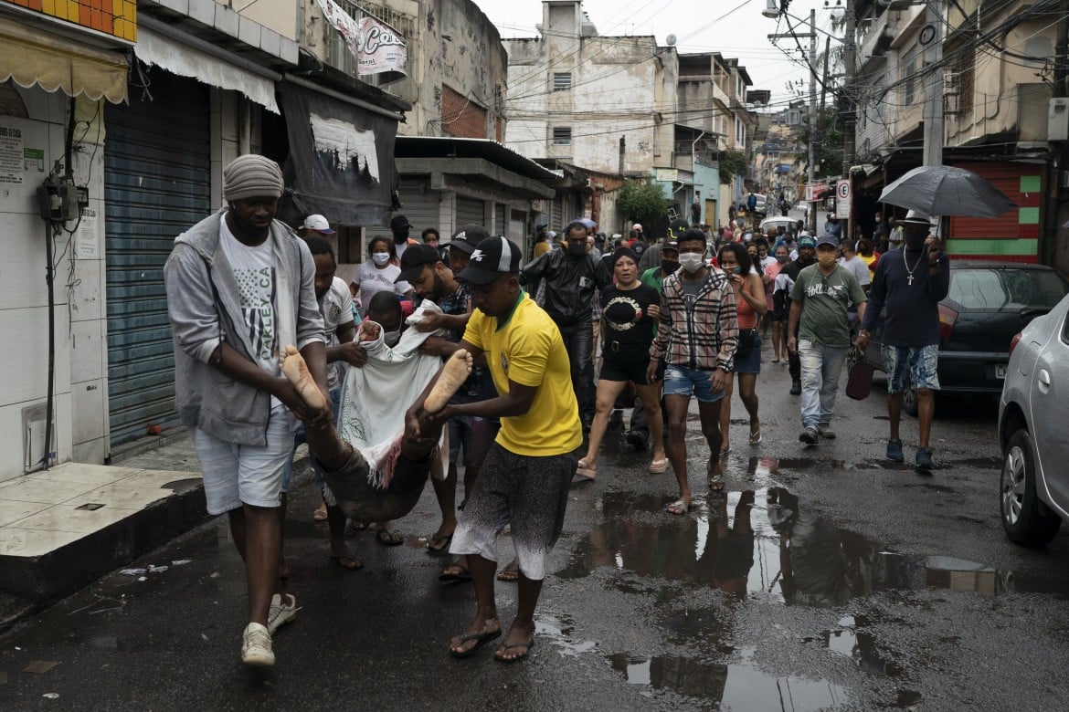 Nelle favelas, contro neri e poveri, la violenza è di Stato