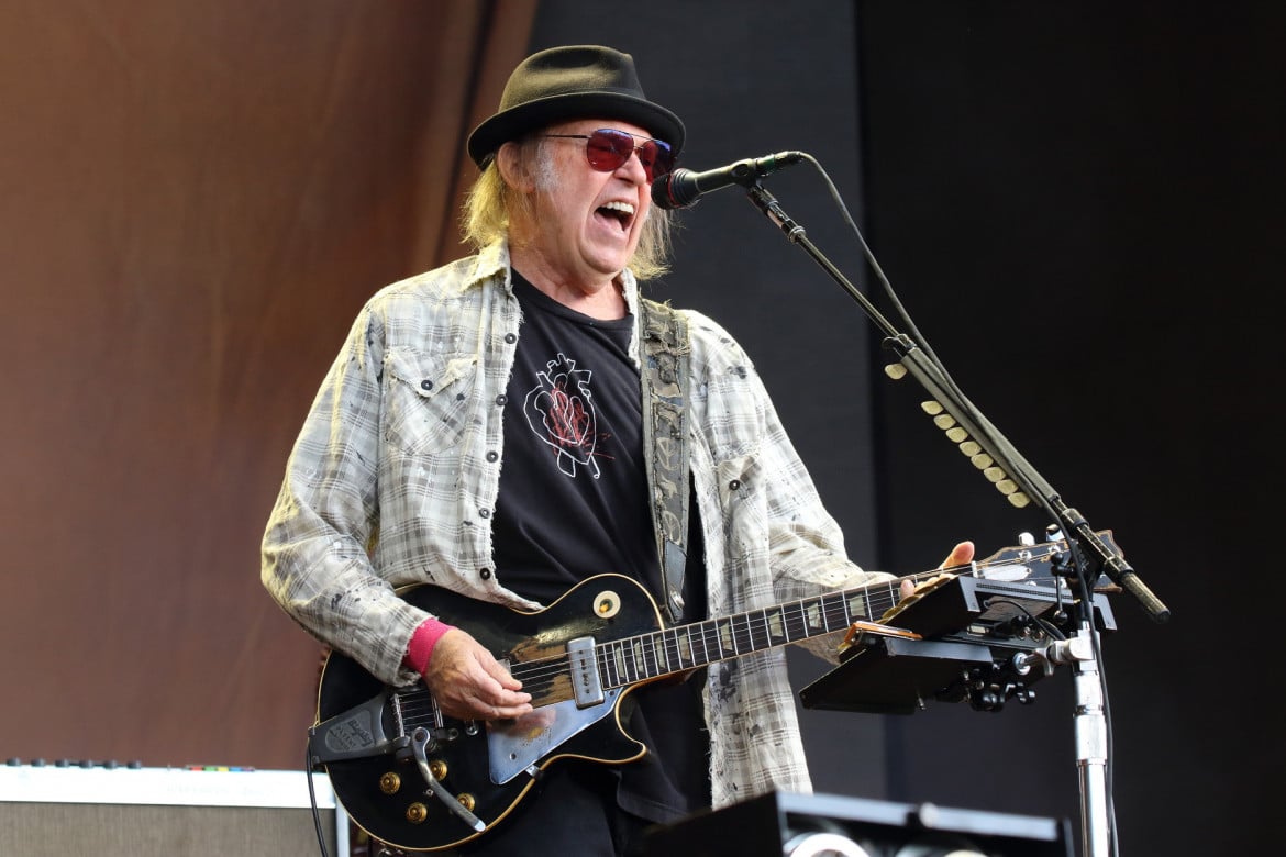 Neil Young, pene d’amor «perdute» e ritrovate