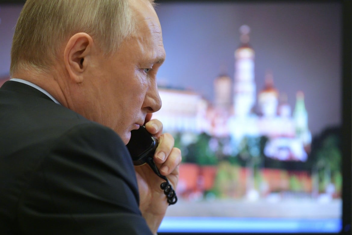 Putin a vita, ricchi premi e cotillon per chi partecipa al plebiscito