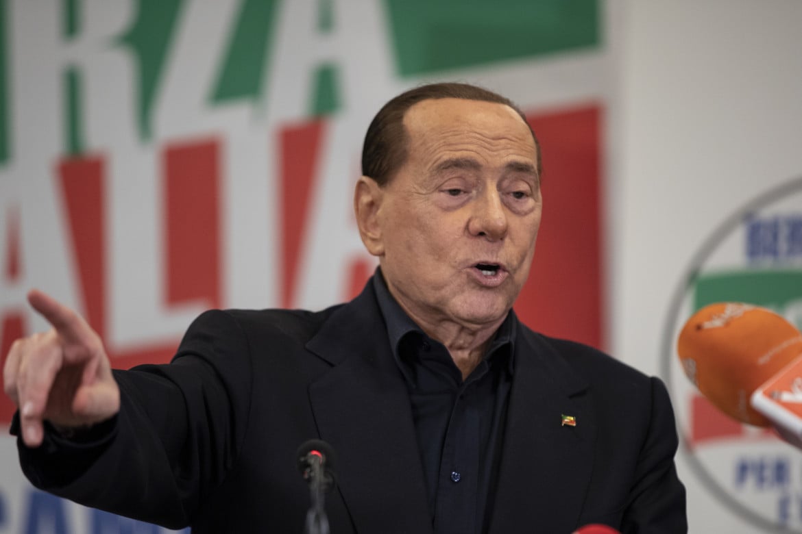 No alla perizia, Berlusconi si rassegna alla sentenza