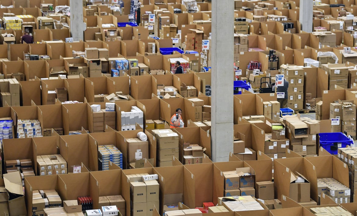 Per la Commissione Ue Amazon usa i dati dei venditori indipendenti per fare concorrenza sleale