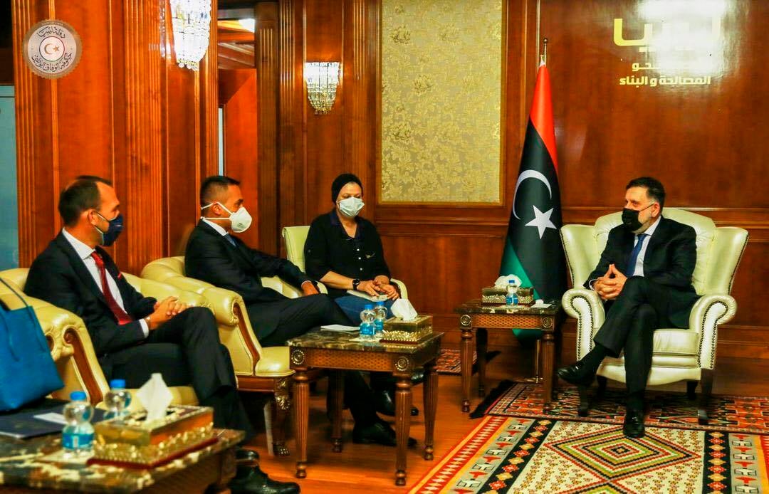 In Libia Di Maio rispolvera le vecchie promesse di Berlusconi