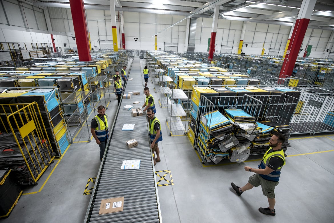 Amazon, 19.816 dipendenti sono stati contagiati dal Covid