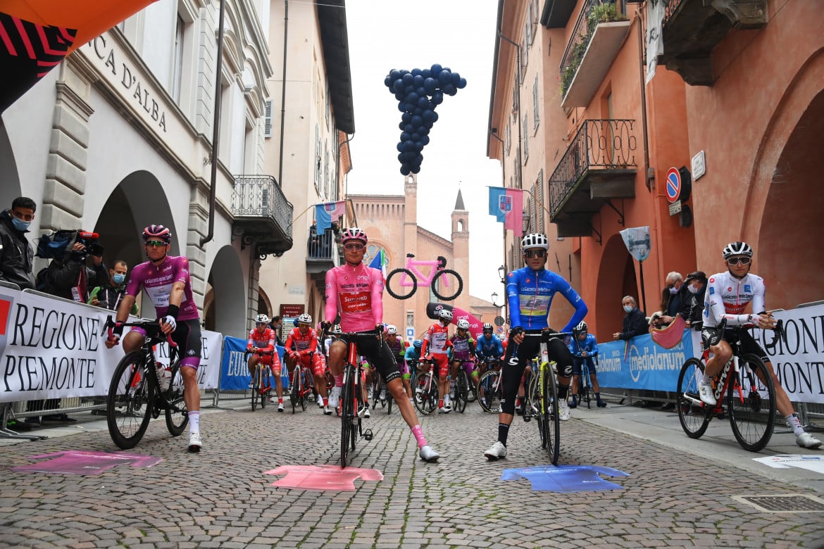 Partenza della 20° tappa del Giro d'Italia. @LaPresse