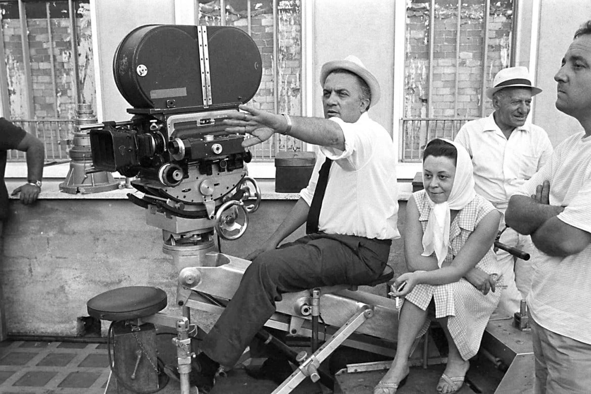 Viaggio nel cinema di Fellini  attraverso i miti delle immagin