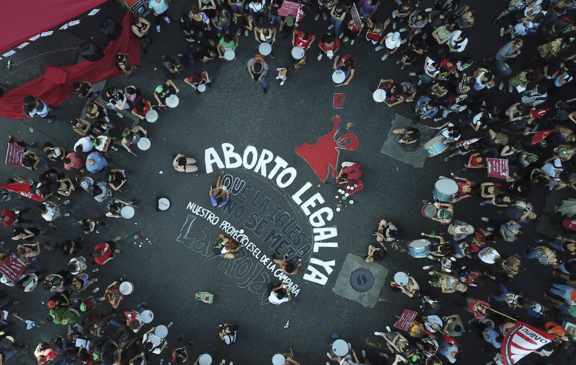 Aborto legale in parlamento, vittoria delle donne argentine