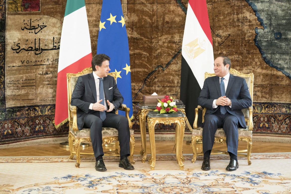 L’Italia fa affari con l’Egitto, poi chiede sostegno alla Ue