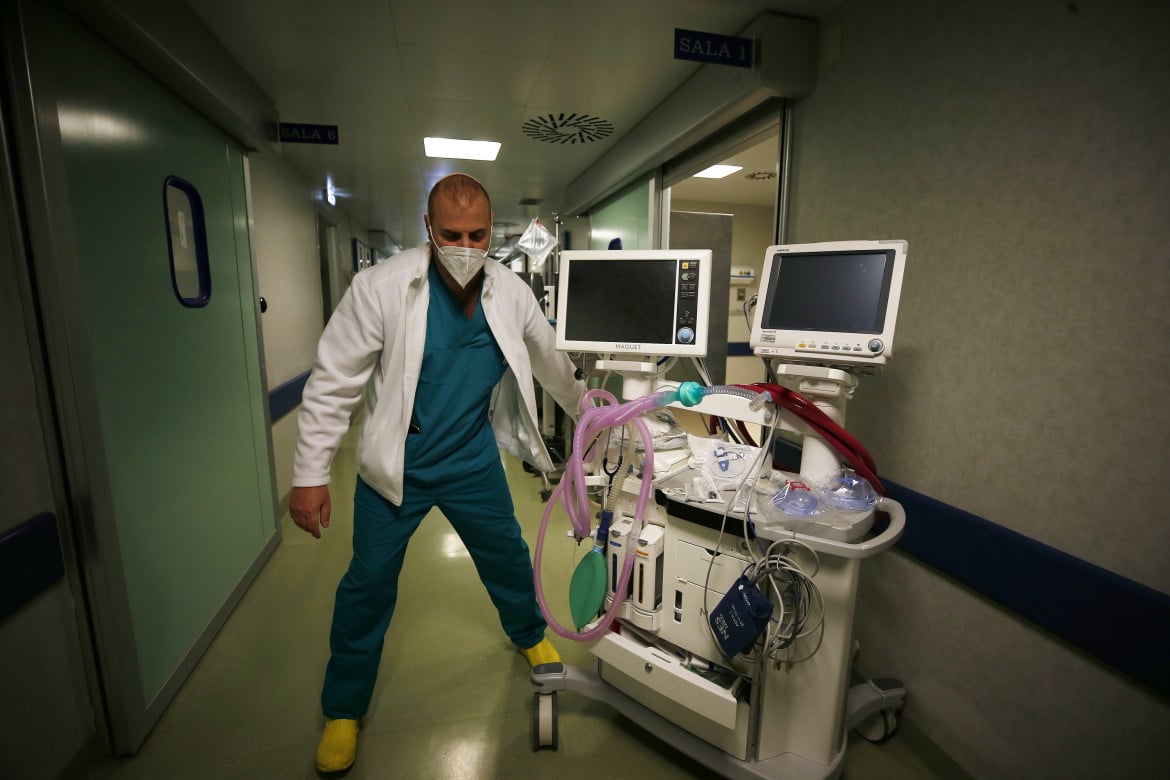 Sospese le attività chirurgiche e ambulatoriali in mezza Italia