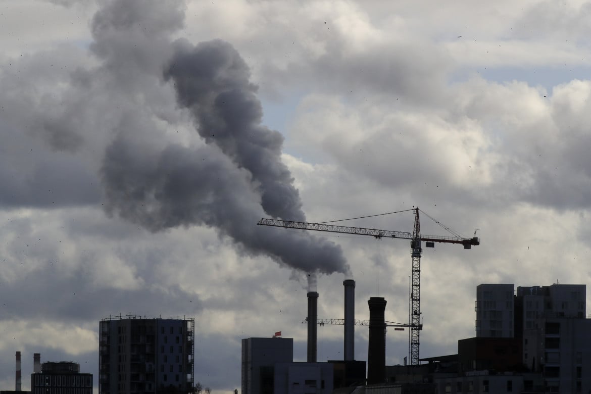 Accordo sulla crisi climatica,  ma il patto di Parigi è lontano